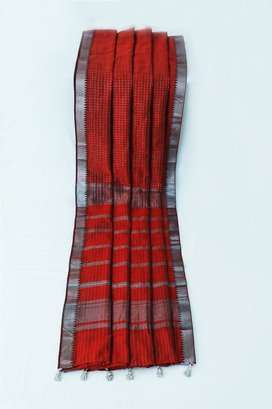 Handwoven Mangalagiri Silk Saree in Red