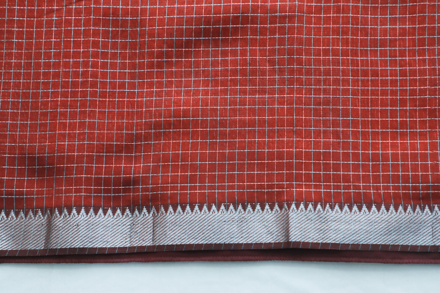 Handwoven Mangalagiri Silk Saree in Red