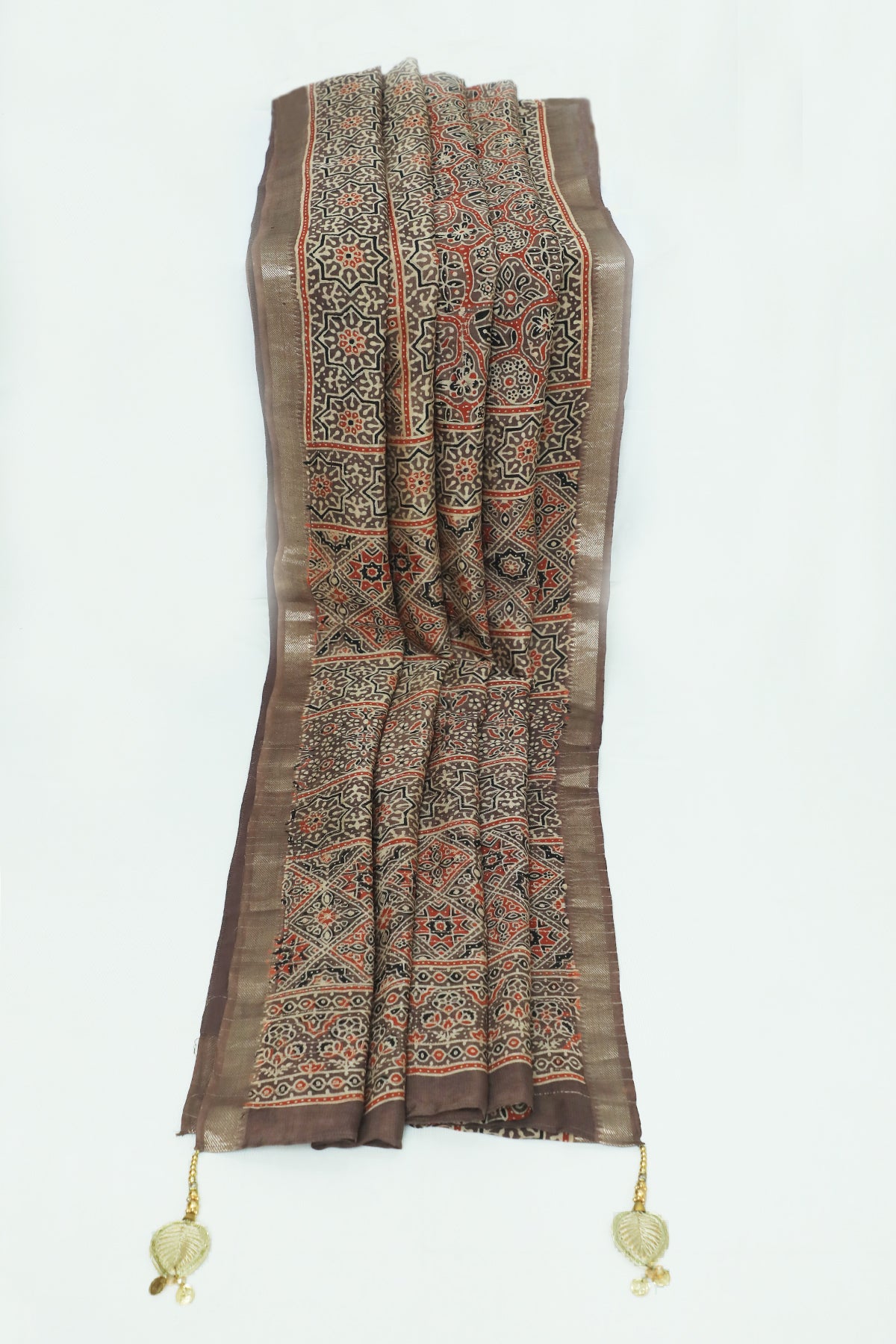 Handwoven Mangalagiri Silk Saree in Brown