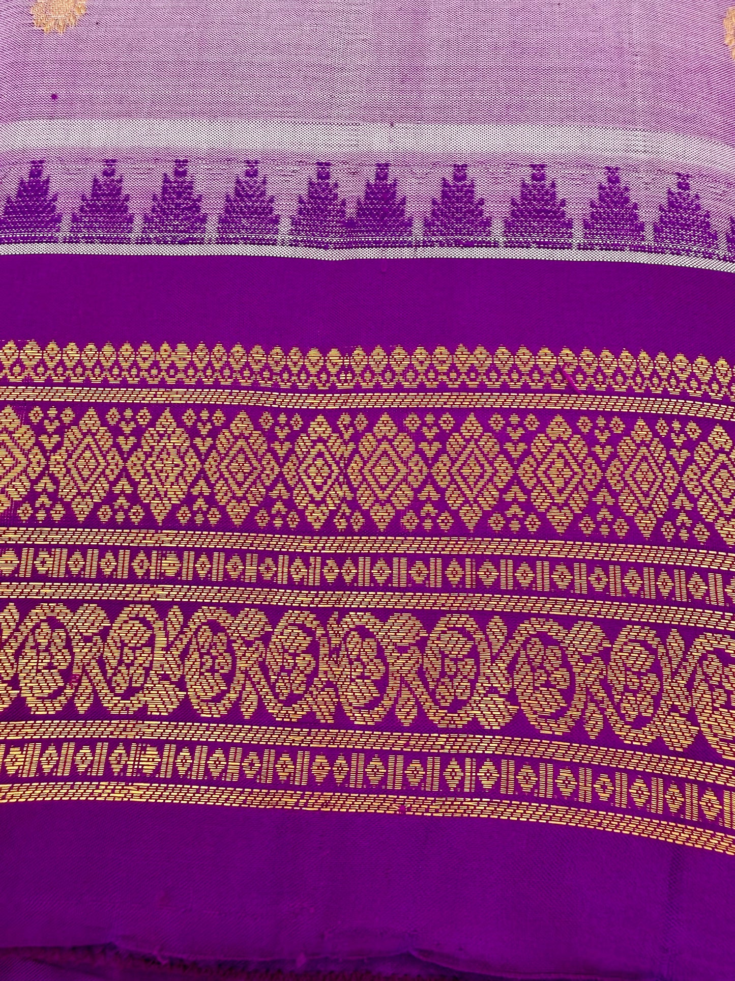 Handwoven Pure Gadwal Silk Saree in Lavender