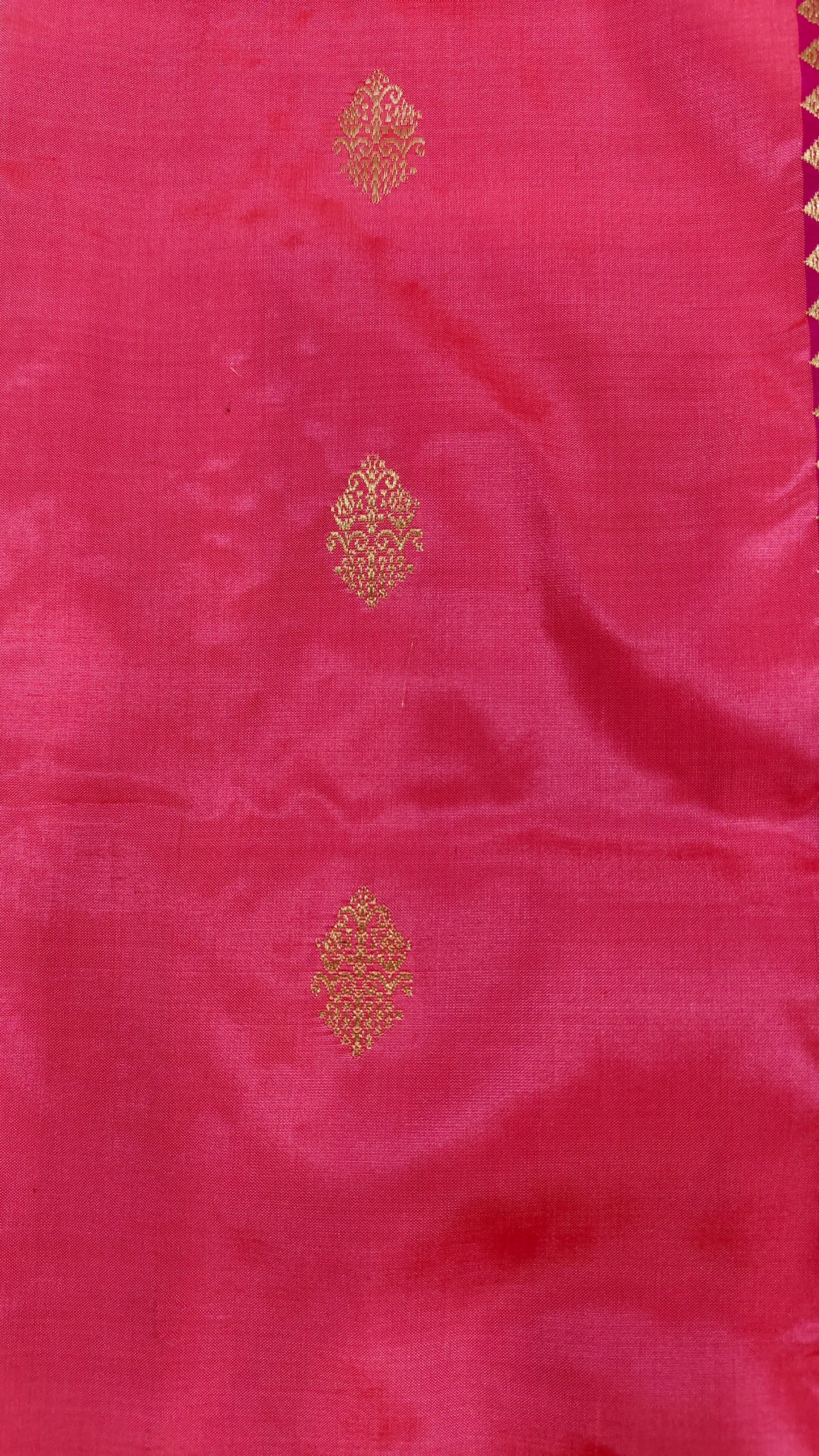 Benaras Katan Silk Saree in Pink