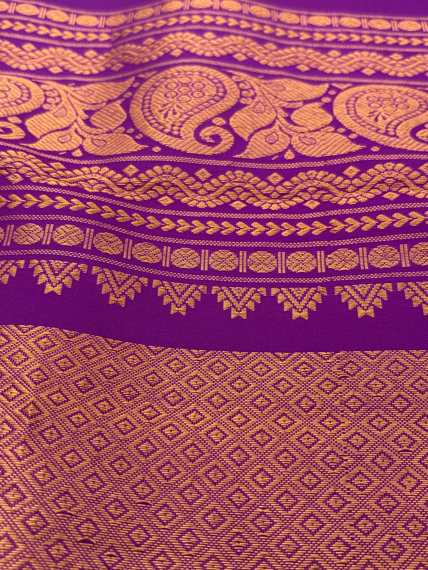 Handwoven Pure Gadwal Silk Saree in Lavender
