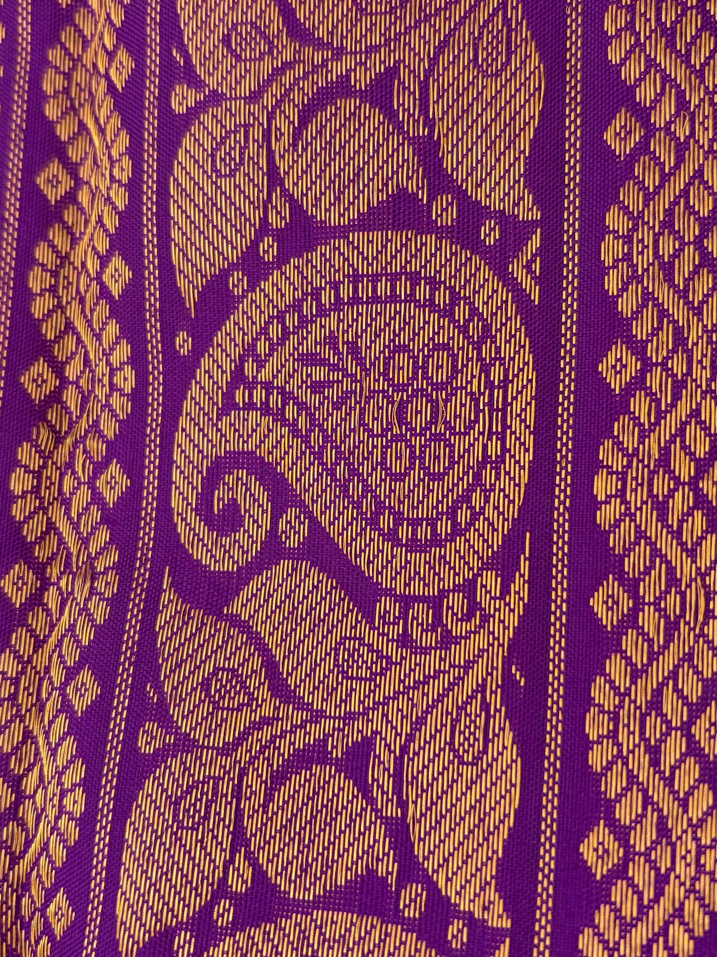 Handwoven Pure Gadwal Silk Saree in Lavender