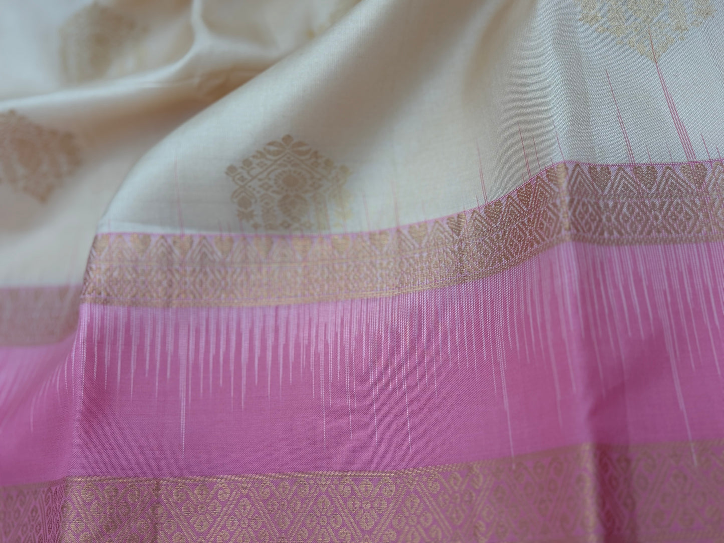 Handwoven Pure Kanjivaram Silk Saree in Ivory & Rose