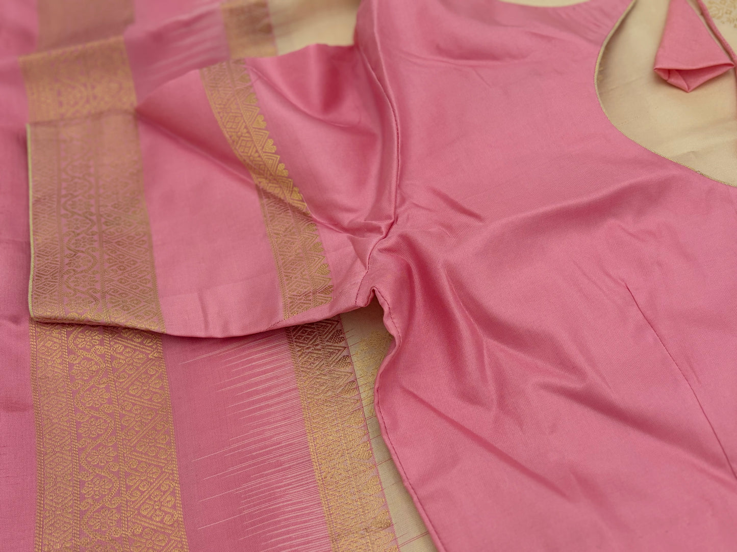 Handwoven Pure Kanjivaram Silk Saree in Ivory & Rose