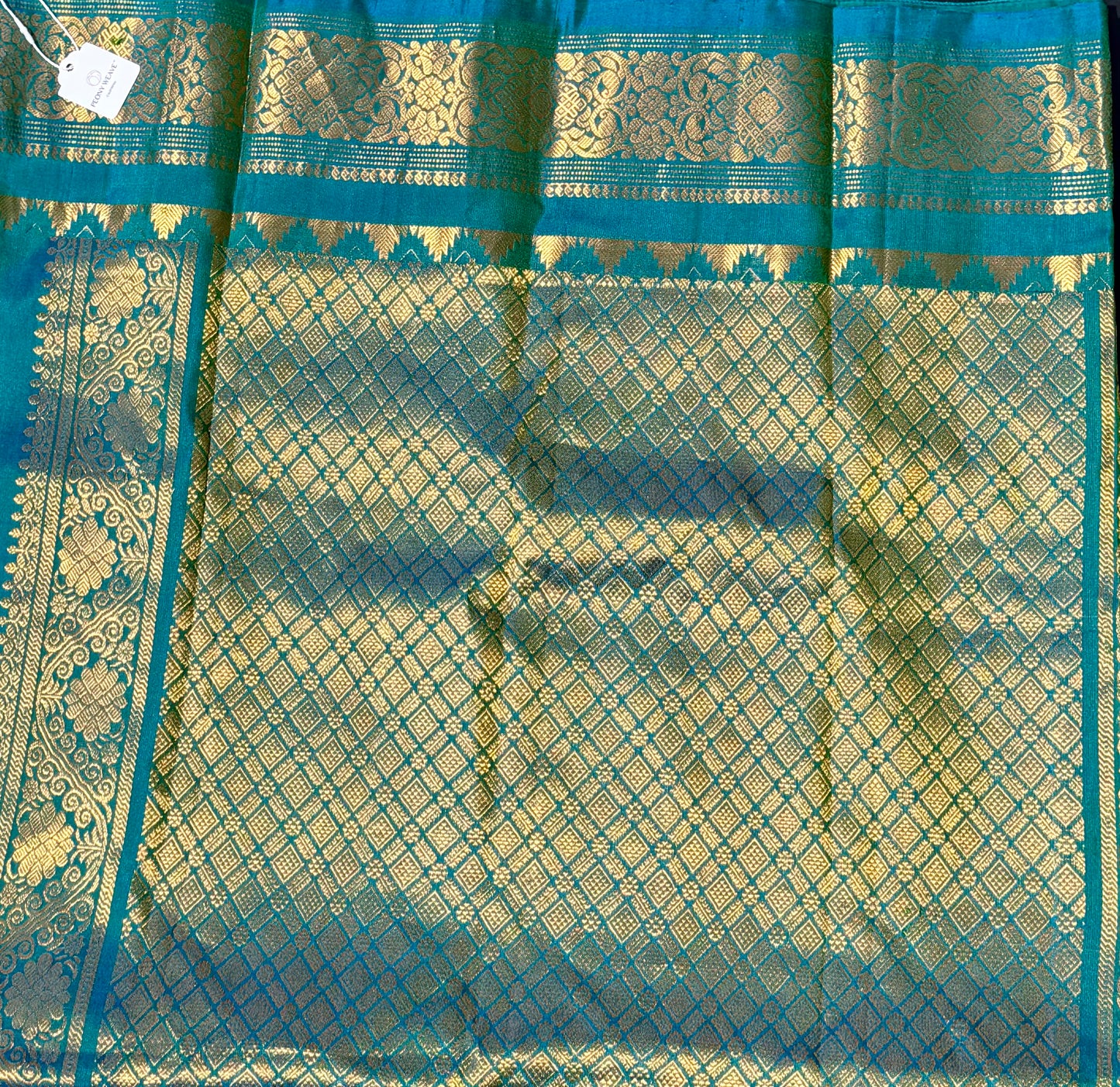 Handwoven Pure Gadwal Silk Saree in Lavender (Copy)