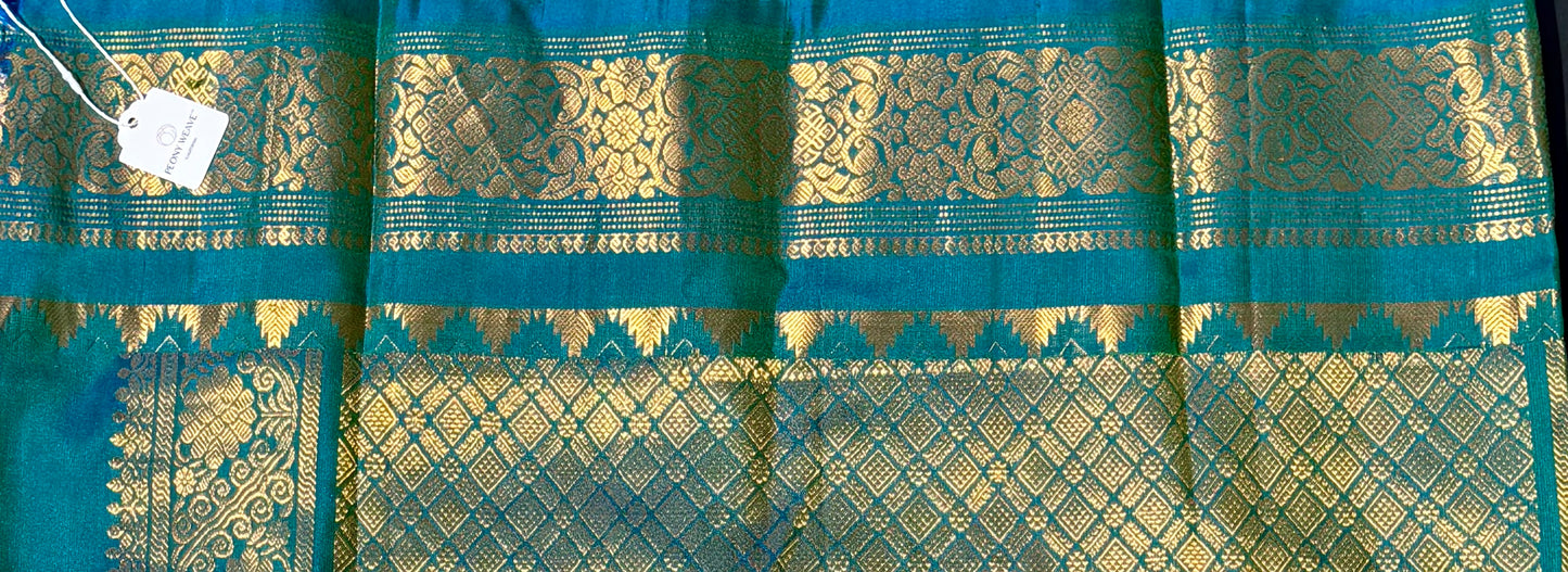 Handwoven Pure Gadwal Silk Saree in Lavender (Copy)