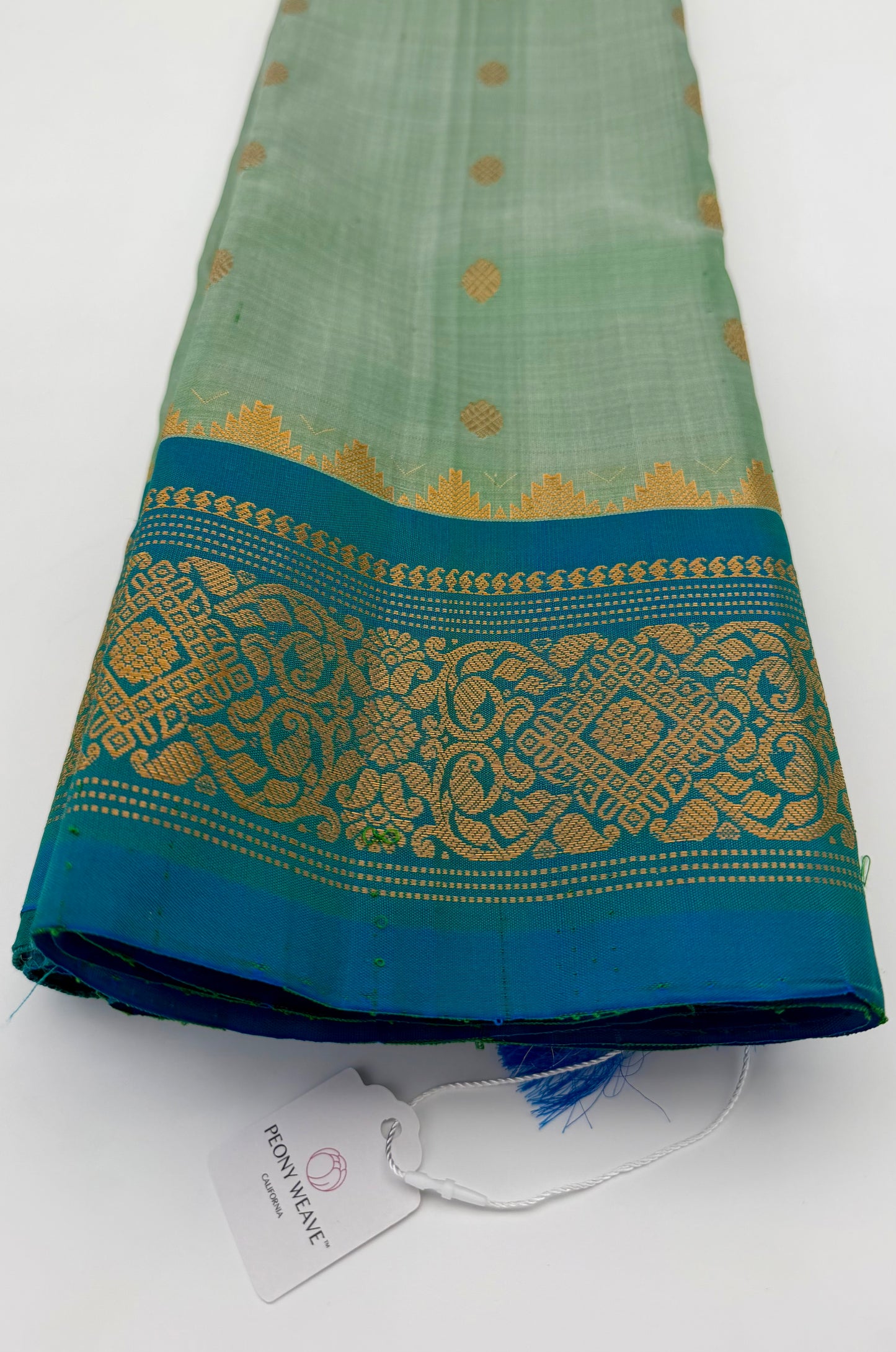 Handwoven Pure Gadwal Silk Saree in Lavender (Copy)