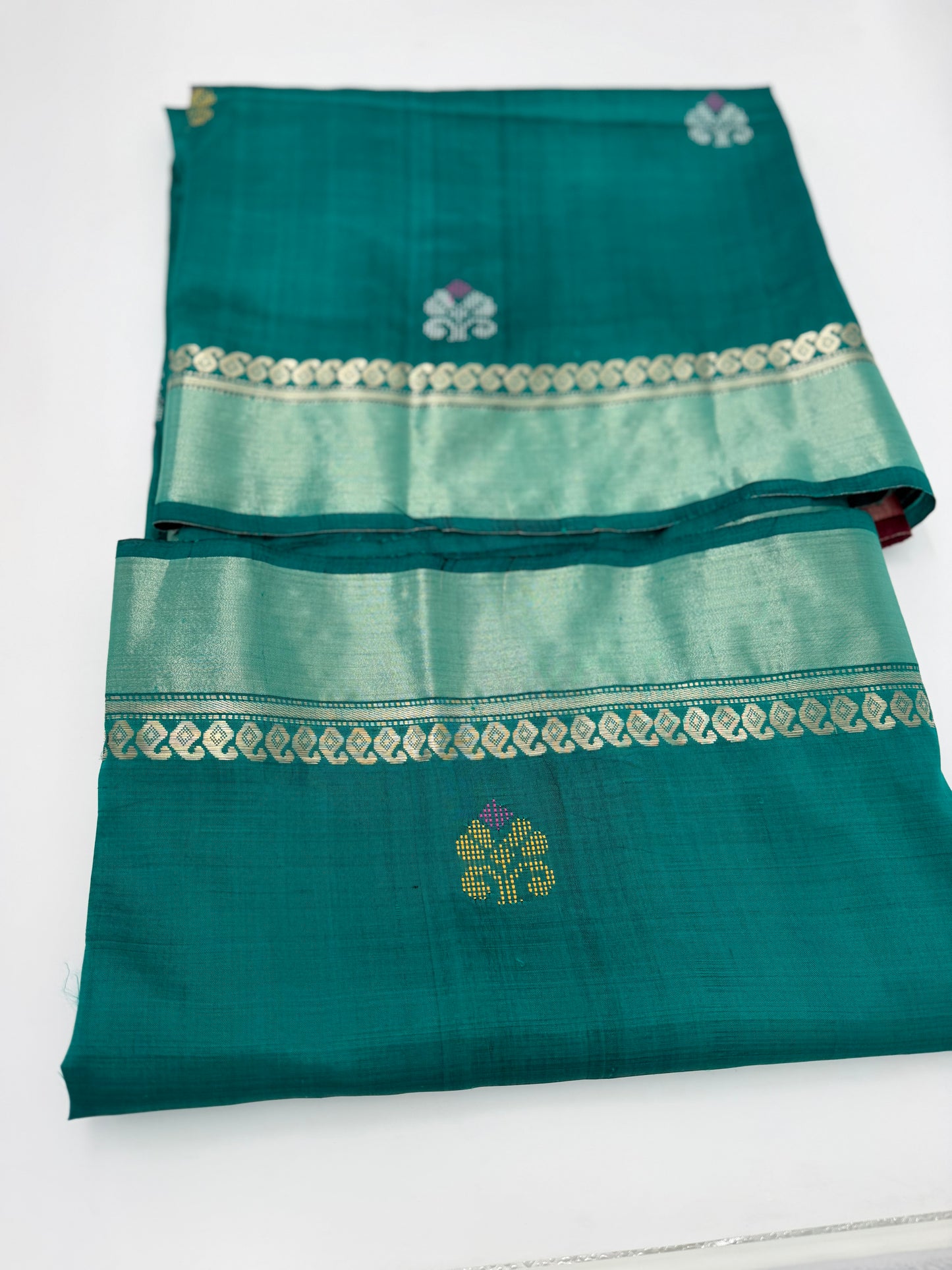 Handwoven Green Bishnupuri Silk Saree